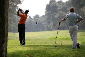 Lower your golf handicap while reducing your risk of injury on the links